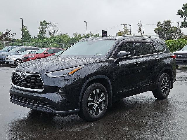 2021 Toyota Highlander Vehicle Photo in TREVOSE, PA 19053-4984