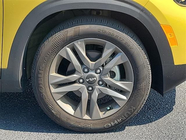 2023 Kia Seltos Vehicle Photo in New Bloomfield, PA 17068