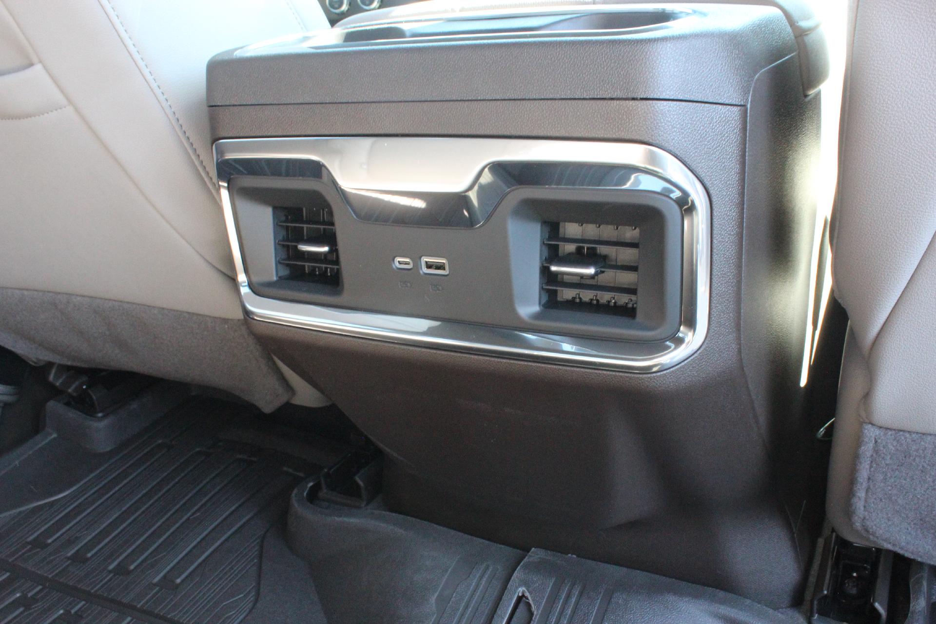 2025 GMC Sierra 1500 Vehicle Photo in AURORA, CO 80012-4011
