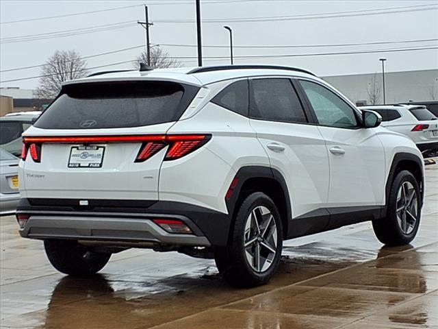 2025 Hyundai TUCSON Vehicle Photo in Peoria, IL 61615