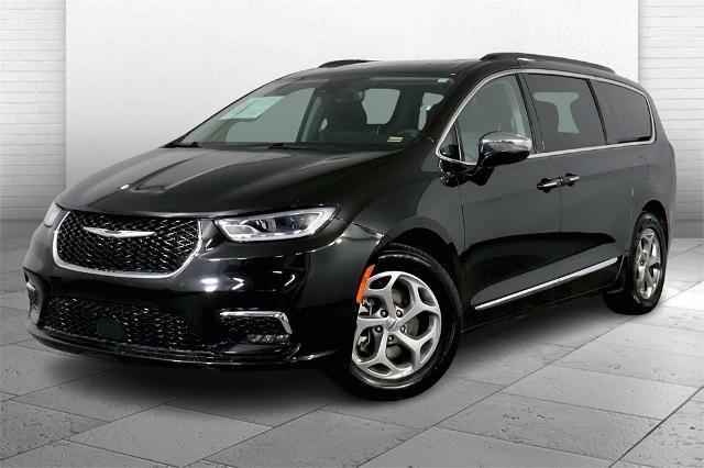 2022 Chrysler Pacifica Vehicle Photo in Kansas City, MO 64114