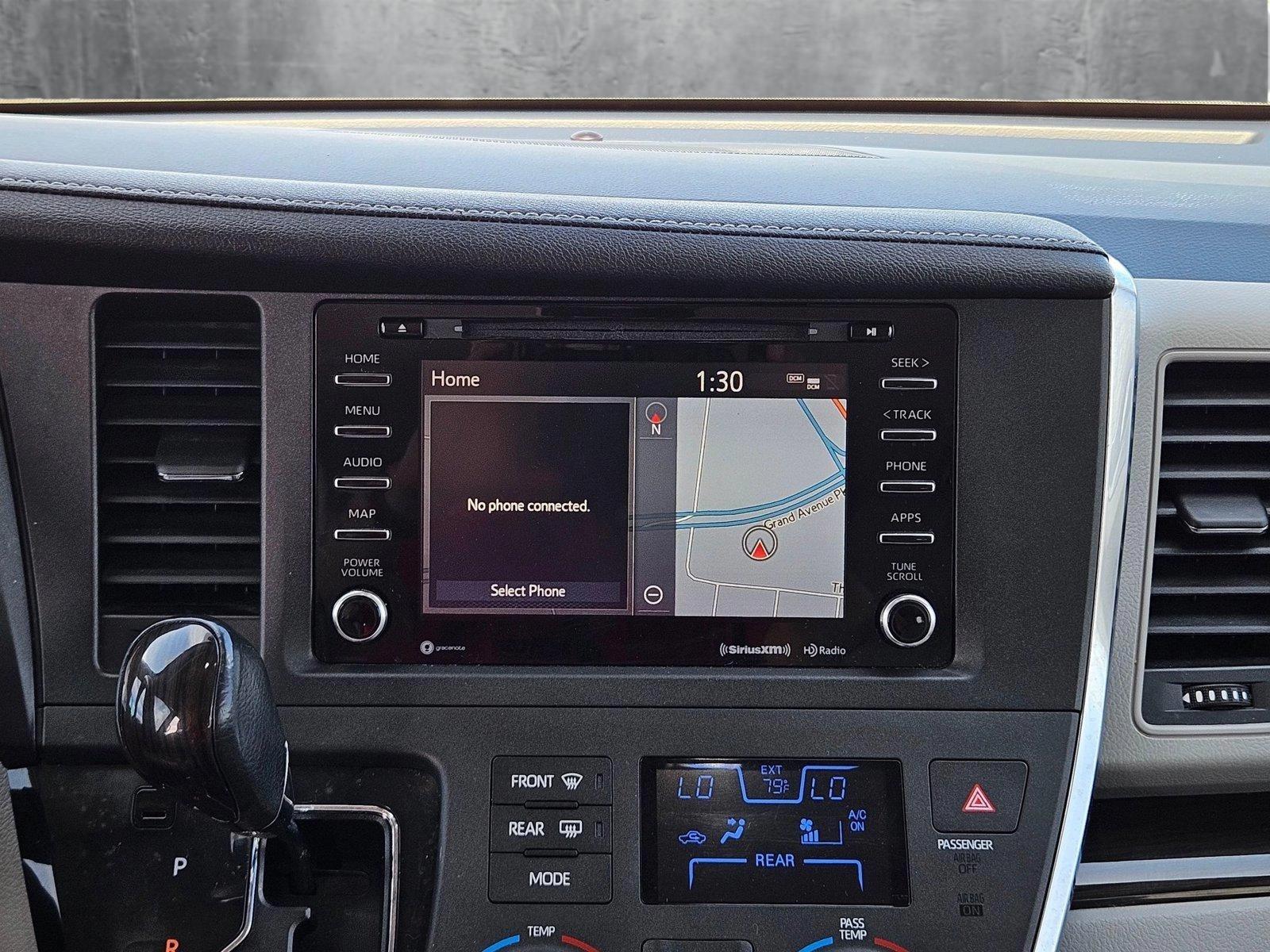 2019 Toyota Sienna Vehicle Photo in Austin, TX 78728