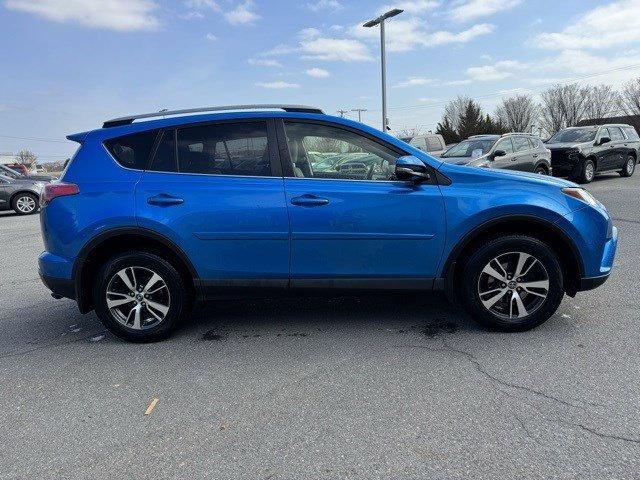 2018 Toyota RAV4 Vehicle Photo in Mechanicsburg, PA 17050-1707