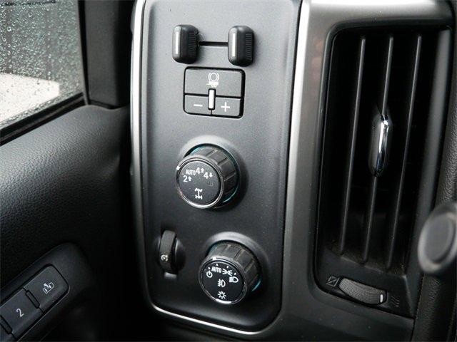 2018 Chevrolet Silverado 1500 Vehicle Photo in MAPLEWOOD, MN 55119-4794