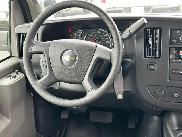 2024 Chevrolet Express Cargo 2500 Vehicle Photo in COLUMBIA, MO 65203-3903