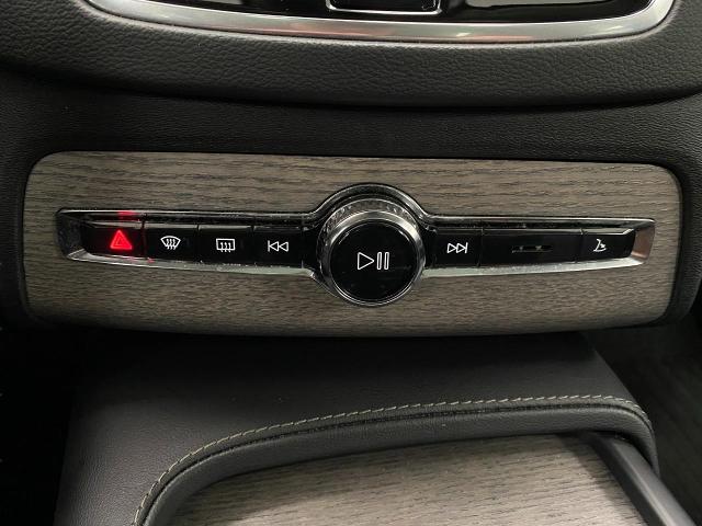 2022 Volvo XC90 Vehicle Photo in Appleton, WI 54913