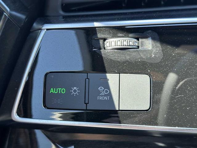 2025 Audi Q7 Vehicle Photo in HOUSTON, TX 77090