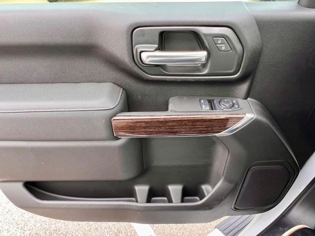 2025 GMC Sierra 2500 HD Vehicle Photo in EFFINGHAM, IL 62401-2832
