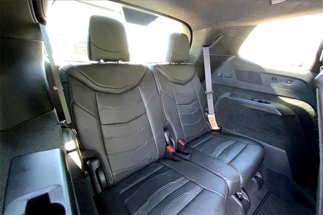 2024 Cadillac XT6 Vehicle Photo in KANSAS CITY, MO 64114-4545