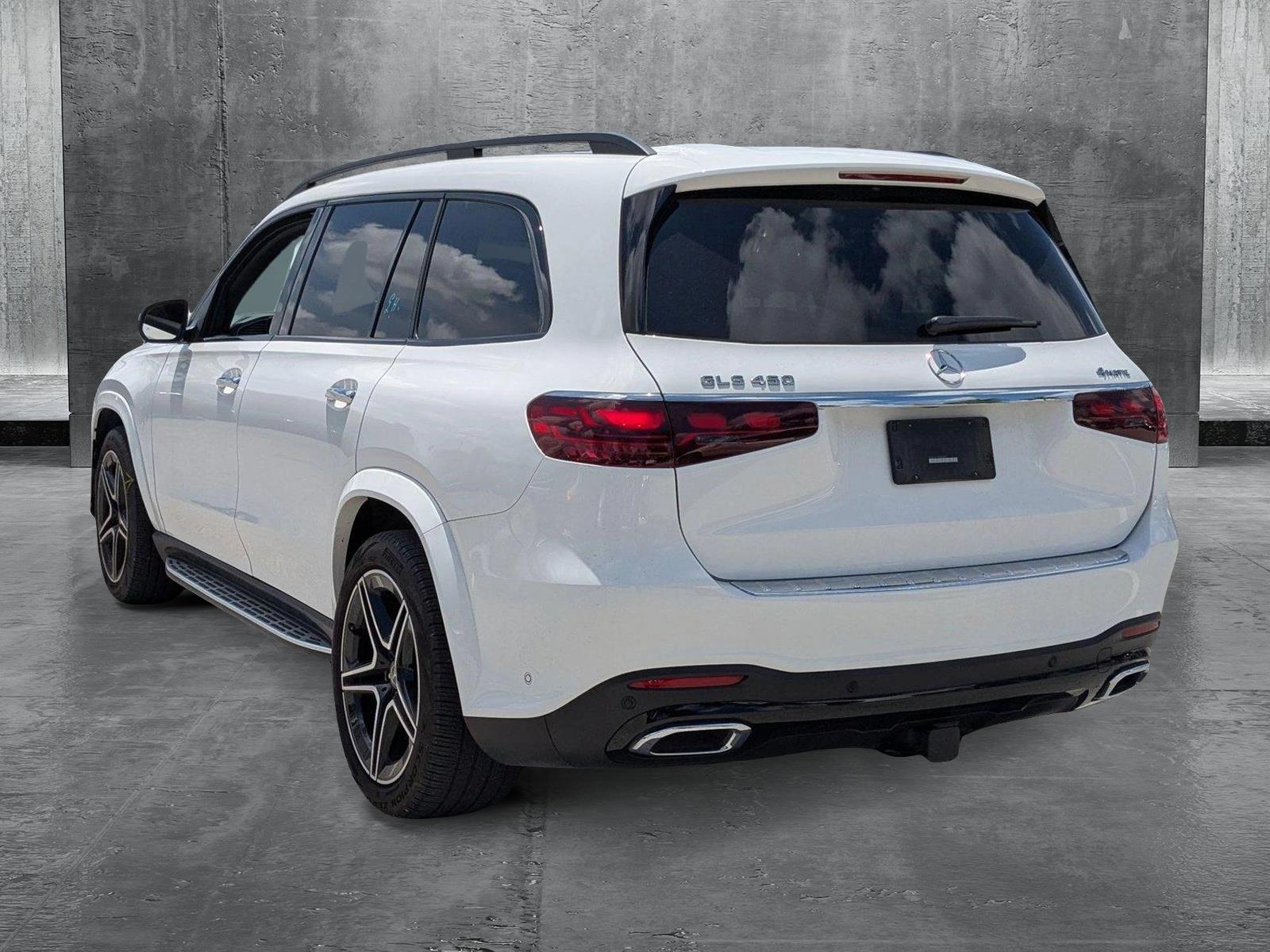 2024 Mercedes-Benz GLS Vehicle Photo in Miami, FL 33169