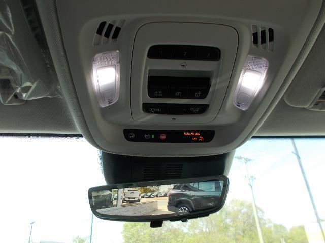 2025 Buick Envision Vehicle Photo in LOWELL, MA 01852-4336