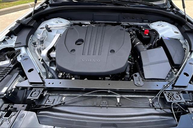 2025 Volvo XC60 Vehicle Photo in Houston, TX 77007
