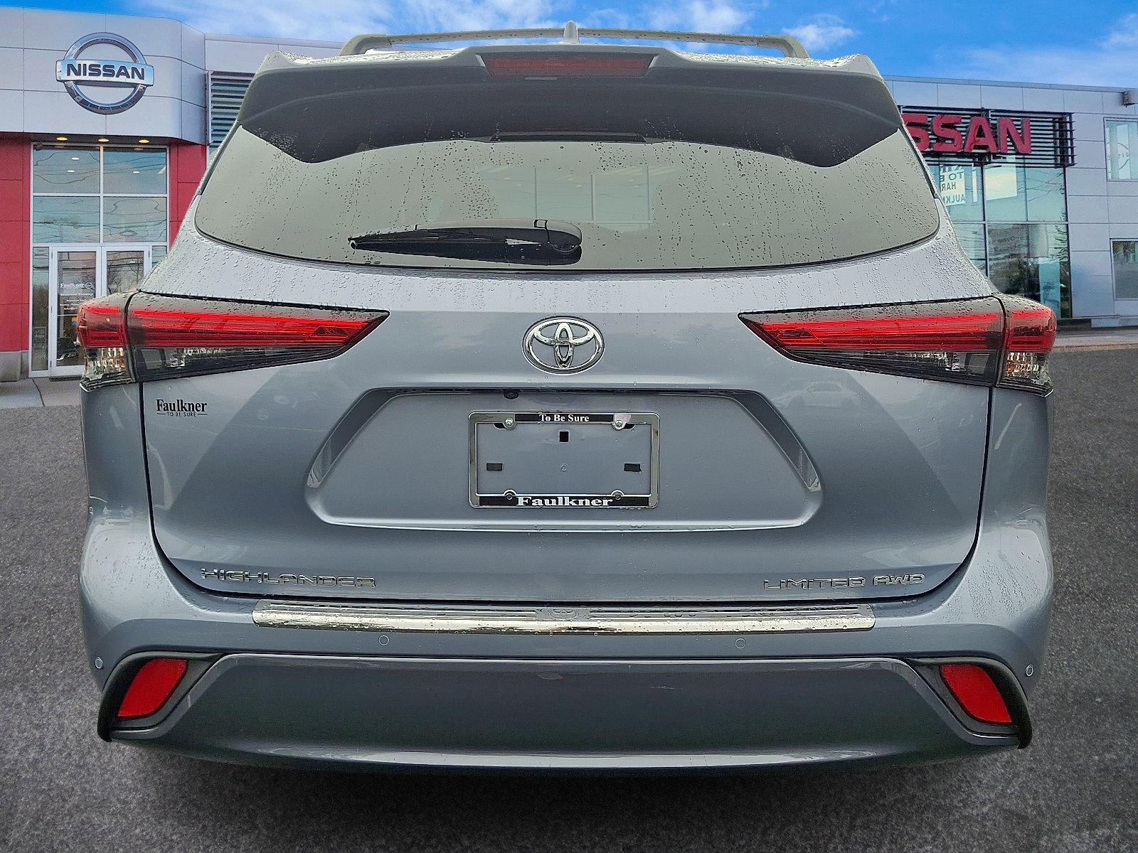 2023 Toyota Highlander Vehicle Photo in Harrisburg, PA 17111-1033