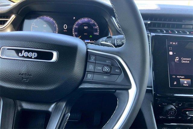 2023 Jeep Grand Cherokee Vehicle Photo in TOPEKA, KS 66609-0000