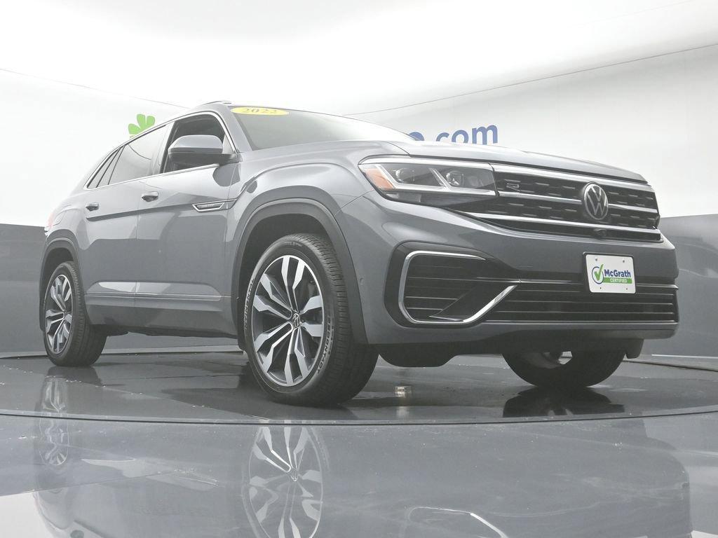 2022 Volkswagen Atlas Cross Sport Vehicle Photo in Marion, IA 52302