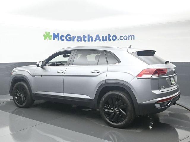 2022 Volkswagen Atlas Cross Sport Vehicle Photo in Marion, IA 52302