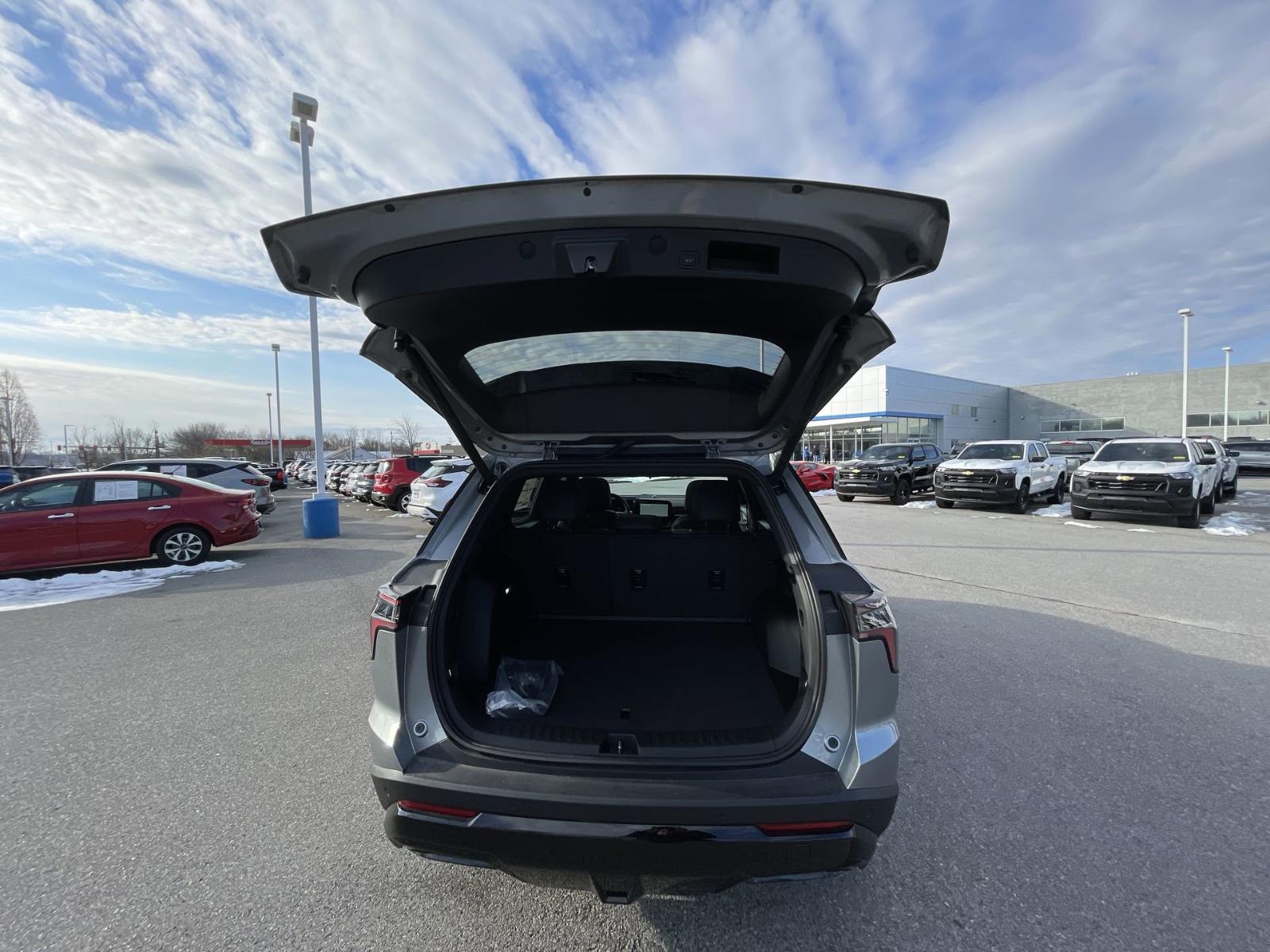 2025 Chevrolet Equinox Vehicle Photo in BENTONVILLE, AR 72712-4322