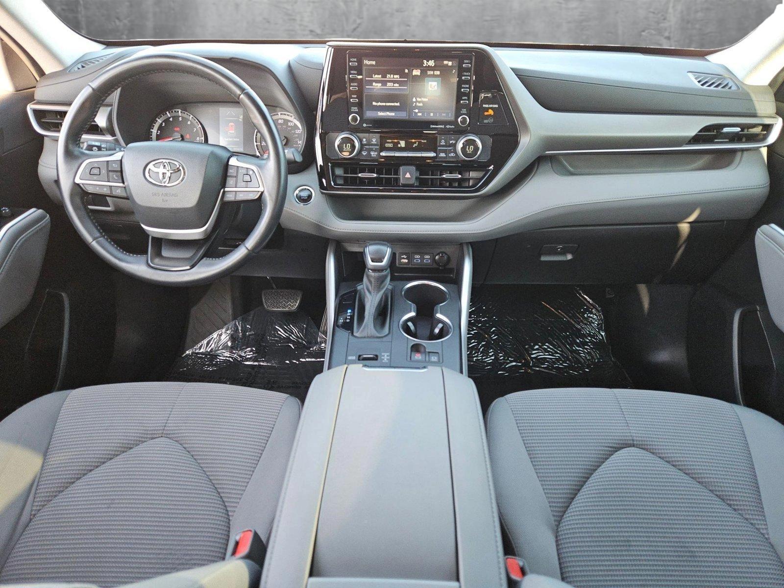 2022 Toyota Highlander Vehicle Photo in GILBERT, AZ 85297-0446