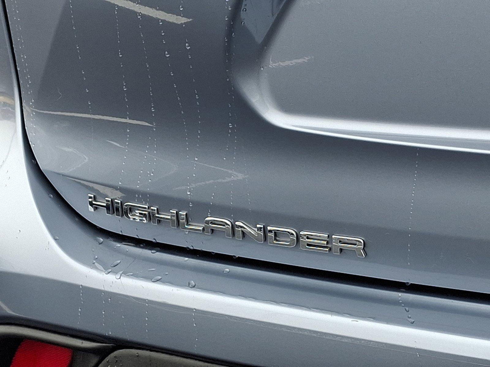 2023 Toyota Highlander Vehicle Photo in Harrisburg, PA 17111
