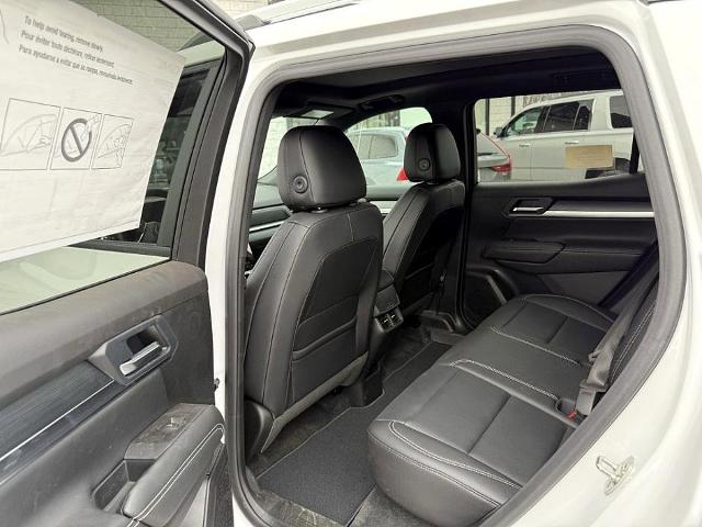 2025 GMC Terrain Vehicle Photo in CHICOPEE, MA 01020-5001
