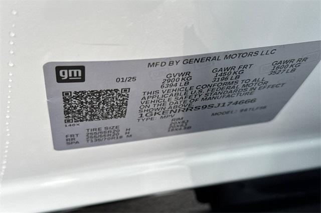 2025 GMC Acadia Vehicle Photo in ELK GROVE, CA 95757-8703