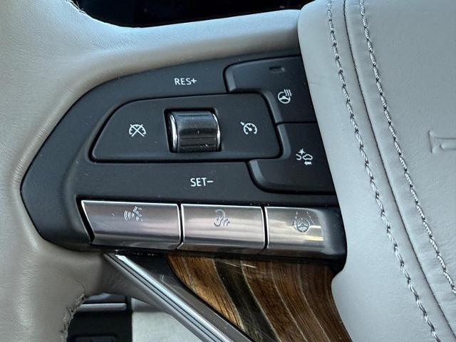 2024 Cadillac Escalade Vehicle Photo in COLUMBIA, MO 65203-3903