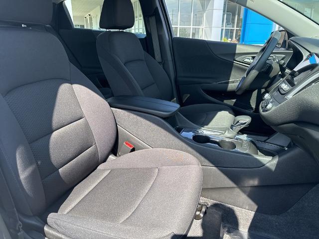 2025 Chevrolet Malibu Vehicle Photo in MANHATTAN, KS 66502-5036