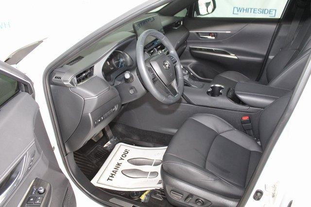 2024 Toyota Venza Vehicle Photo in SAINT CLAIRSVILLE, OH 43950-8512