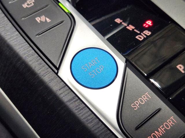 2025 BMW i4 Vehicle Photo in GRAPEVINE, TX 76051