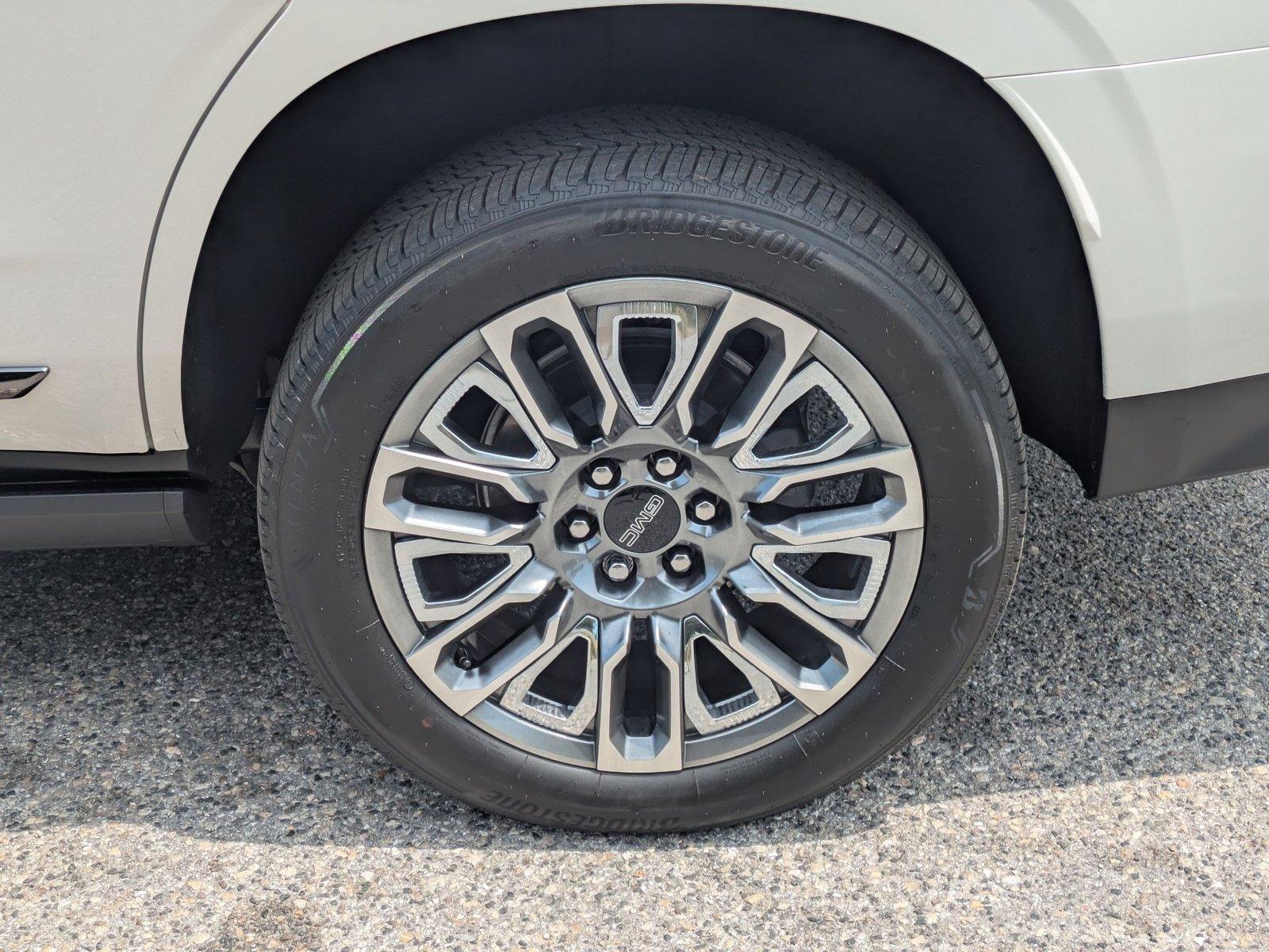 2024 GMC Yukon Vehicle Photo in Sarasota, FL 34231