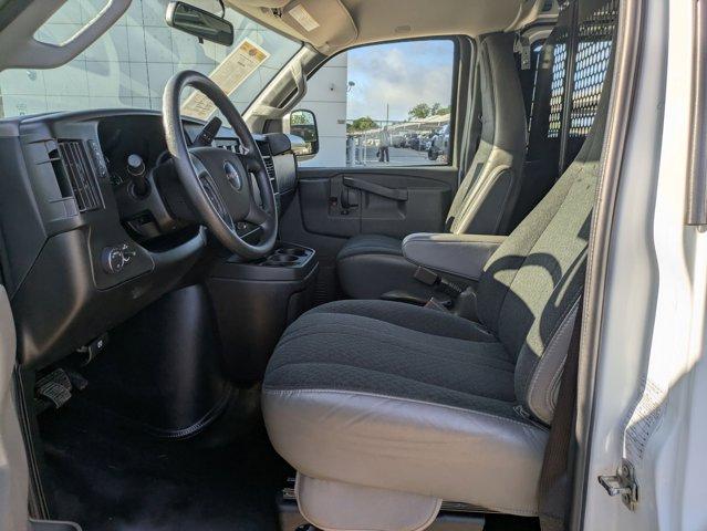 2023 GMC Savana Cargo Van Vehicle Photo in SELMA, TX 78154-1459