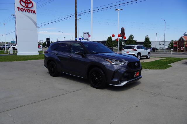 2024 Toyota Highlander Vehicle Photo in Riverdale, UT 84405