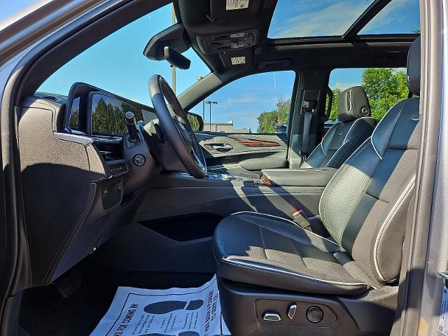2022 Cadillac Escalade Vehicle Photo in TREVOSE, PA 19053-4984