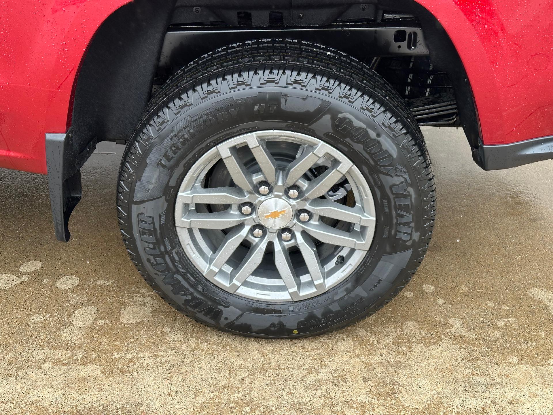 View vehicle photo 6