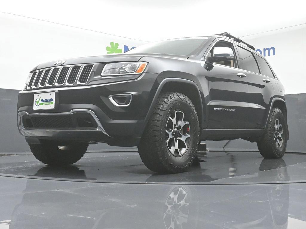 2015 Jeep Grand Cherokee Vehicle Photo in Marion, IA 52302