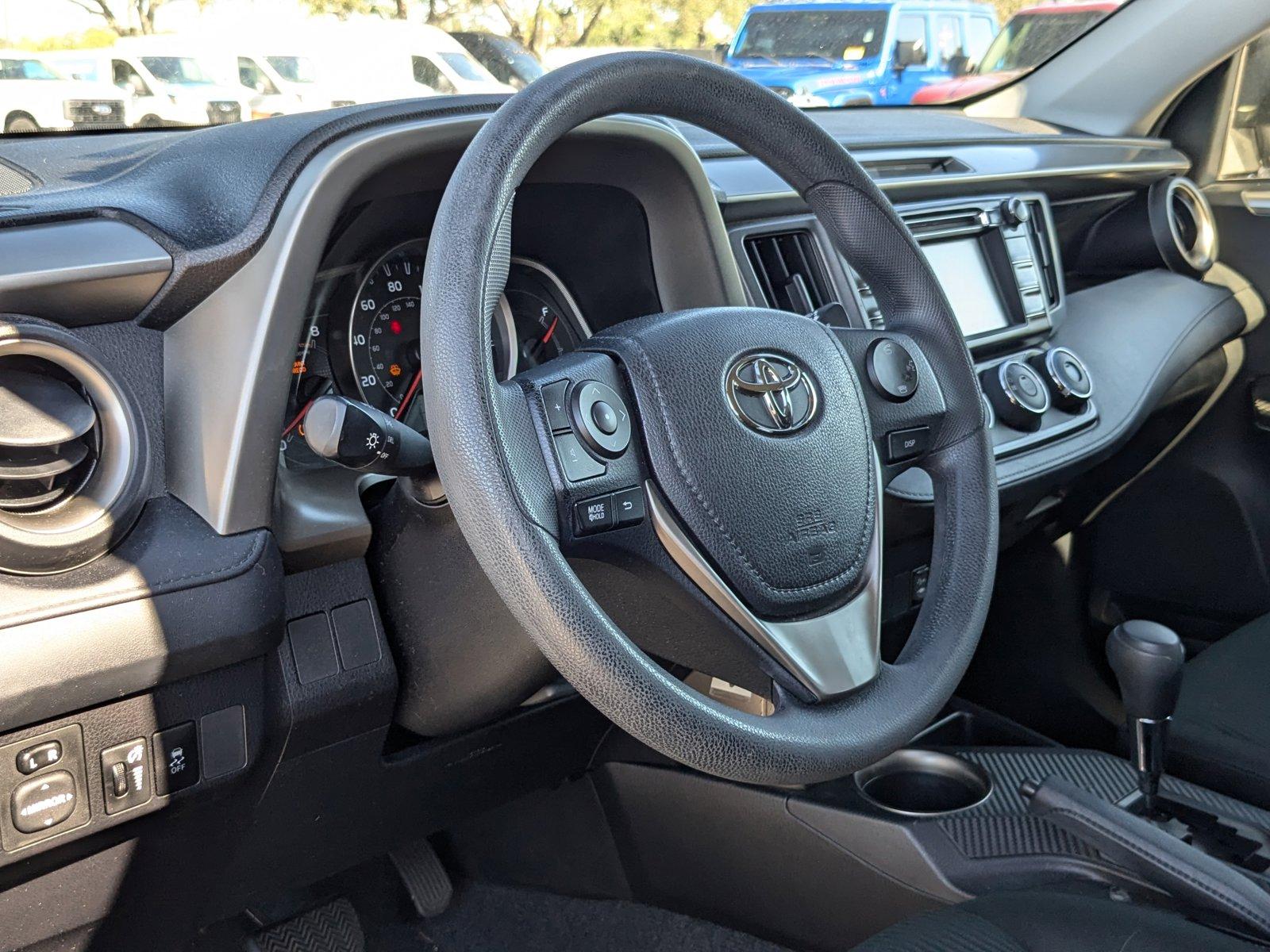 2015 Toyota RAV4 Vehicle Photo in St. Petersburg, FL 33713