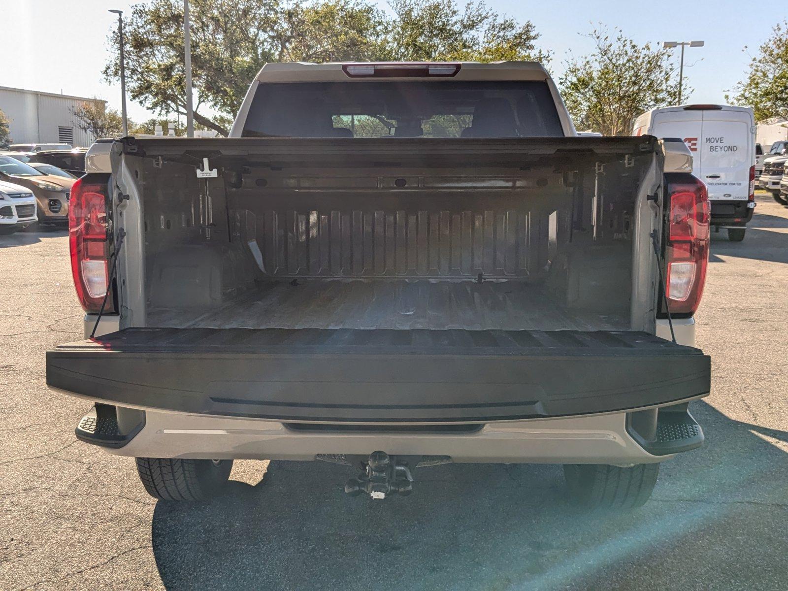 2023 GMC Sierra 1500 Vehicle Photo in St. Petersburg, FL 33713