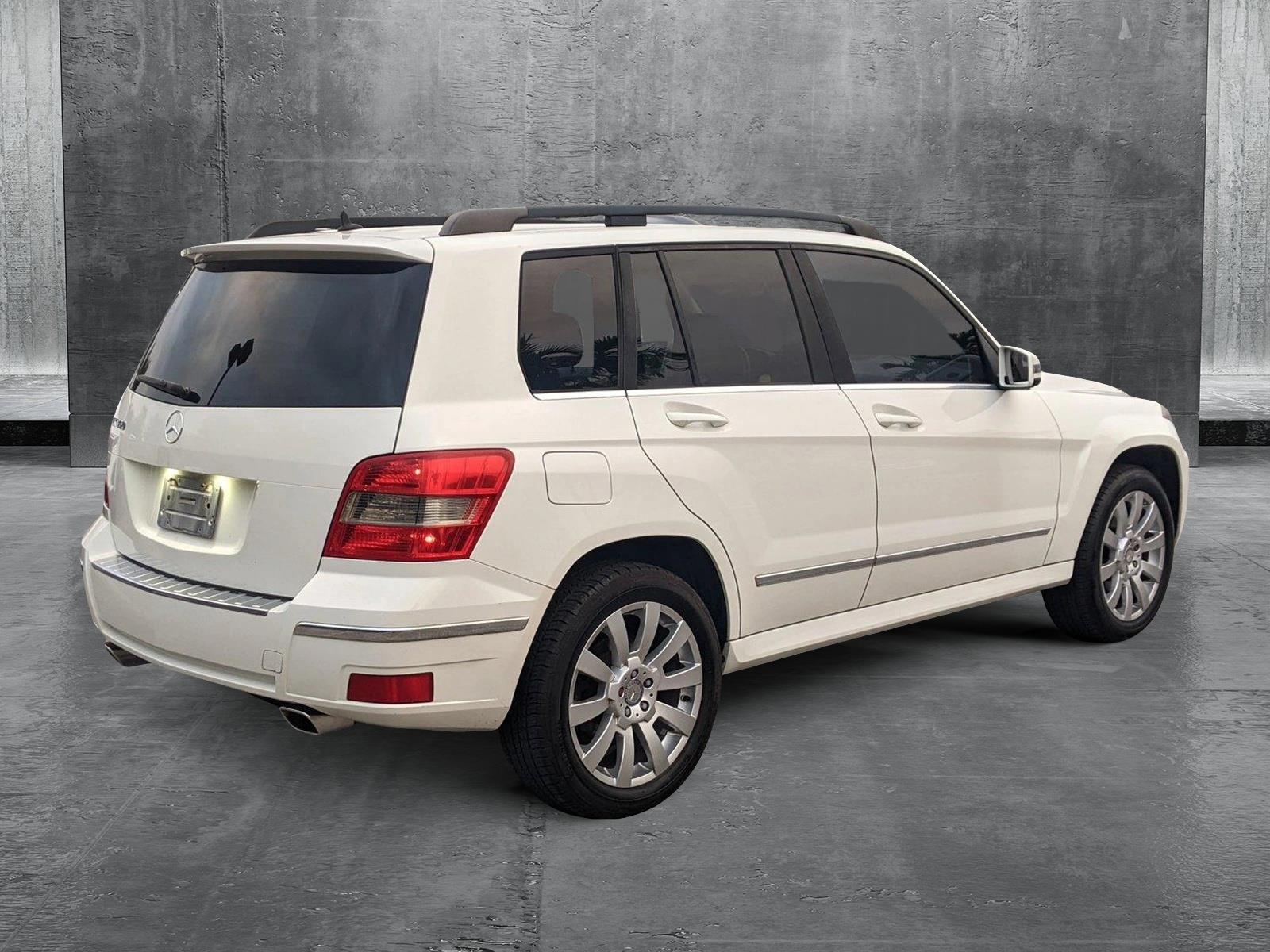 2011 Mercedes-Benz GLK-Class Vehicle Photo in PEMBROKE PINES, FL 33024-6534