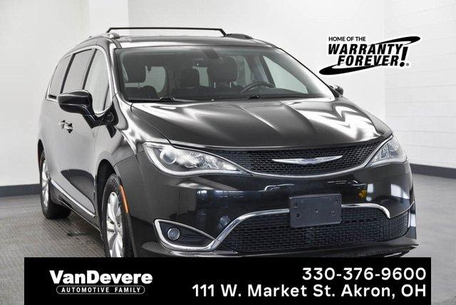 2018 Chrysler Pacifica Vehicle Photo in Akron, OH 44320