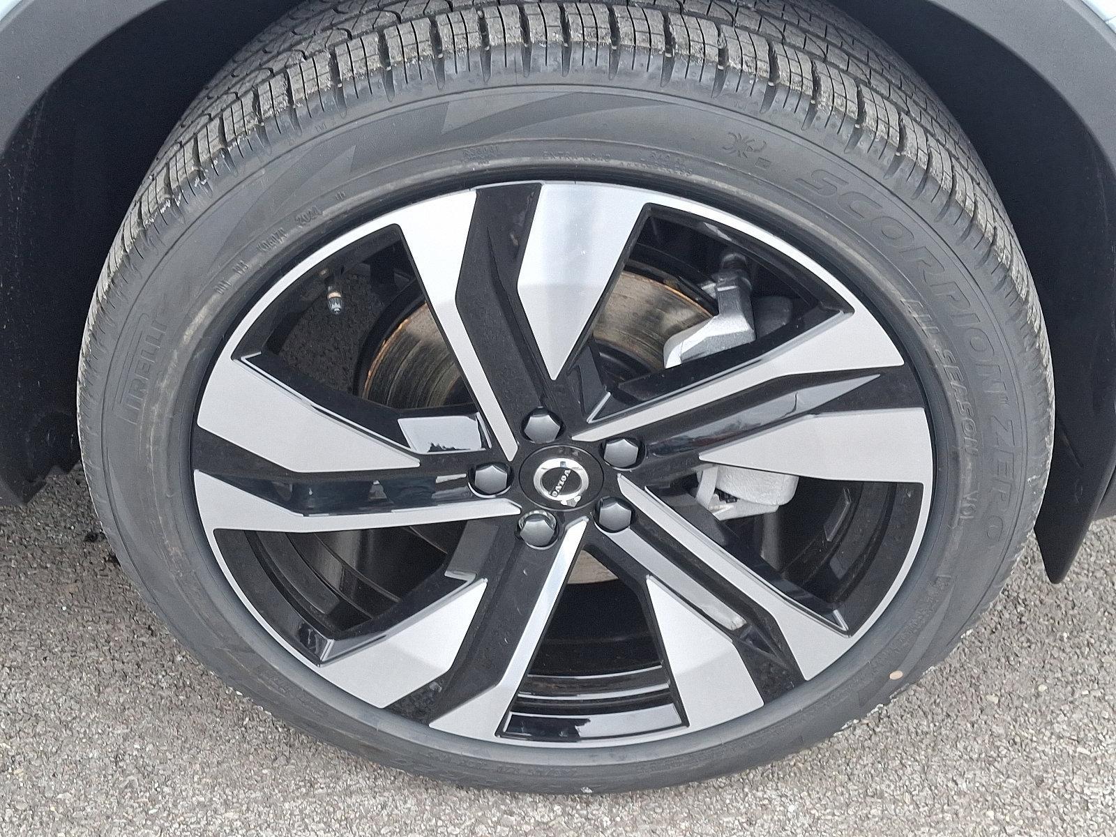 2025 Volvo XC40 Vehicle Photo in Trevose, PA 19053