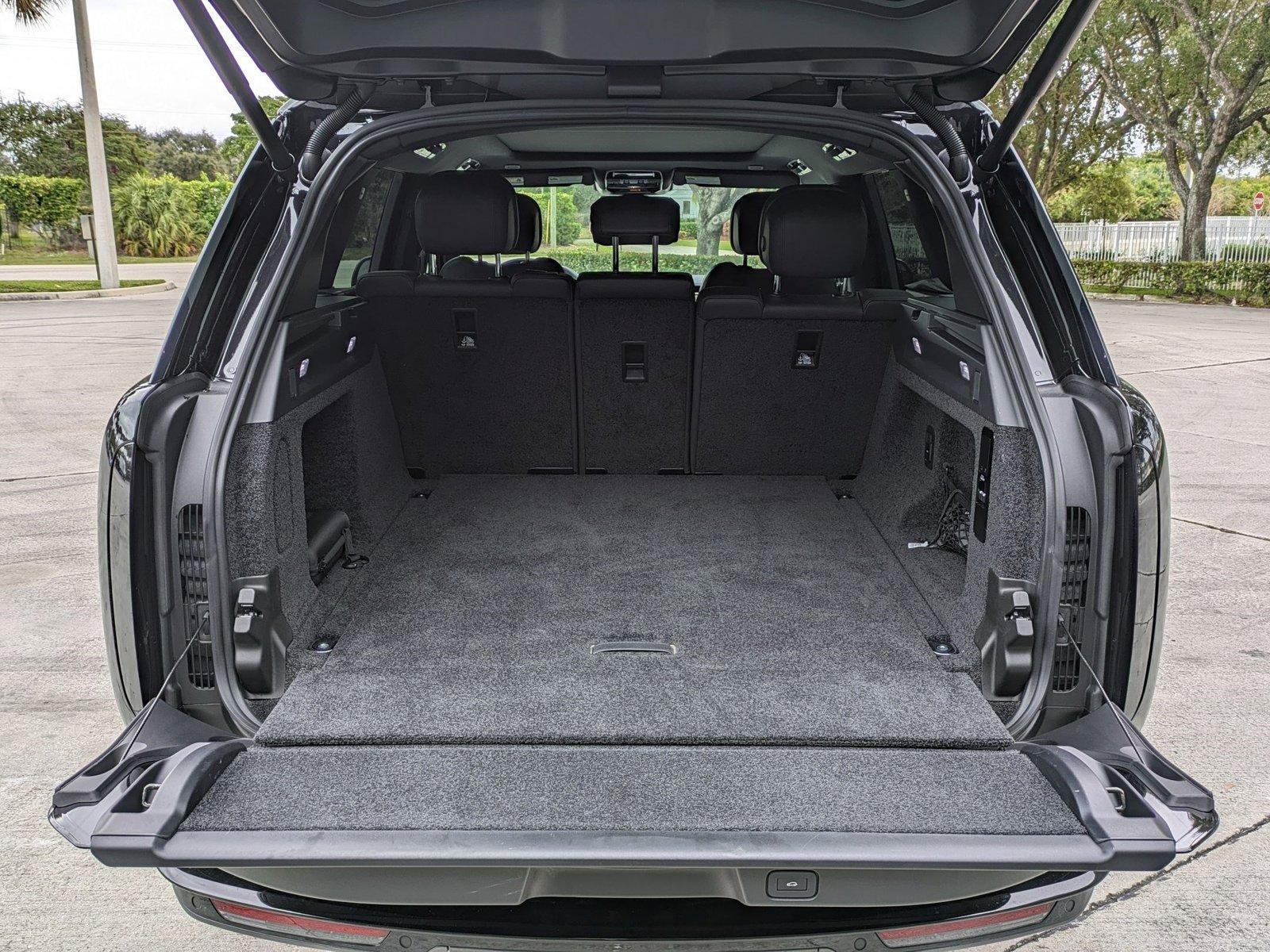 2024 Land Rover Range Rover Vehicle Photo in Pompano Beach, FL 33064