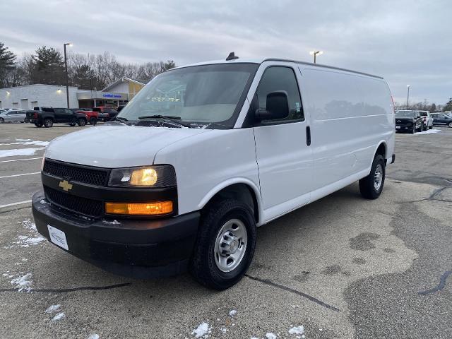 2022 Chevrolet Express Cargo 2500 Vehicle Photo in LEOMINSTER, MA 01453-2952