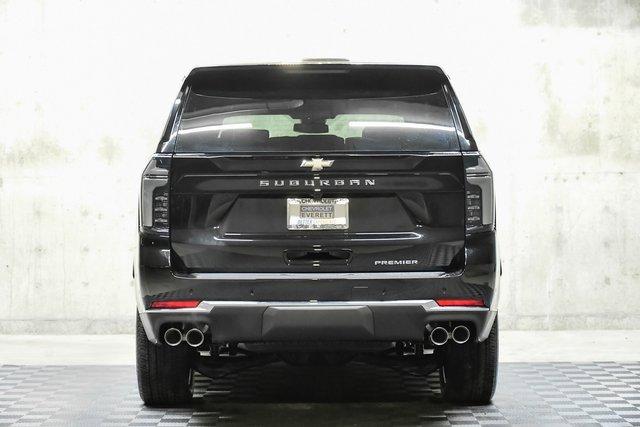 2025 Chevrolet Suburban Vehicle Photo in EVERETT, WA 98203-5662