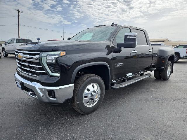 2025 Chevrolet Silverado 3500 HD Vehicle Photo in EASTLAND, TX 76448-3020