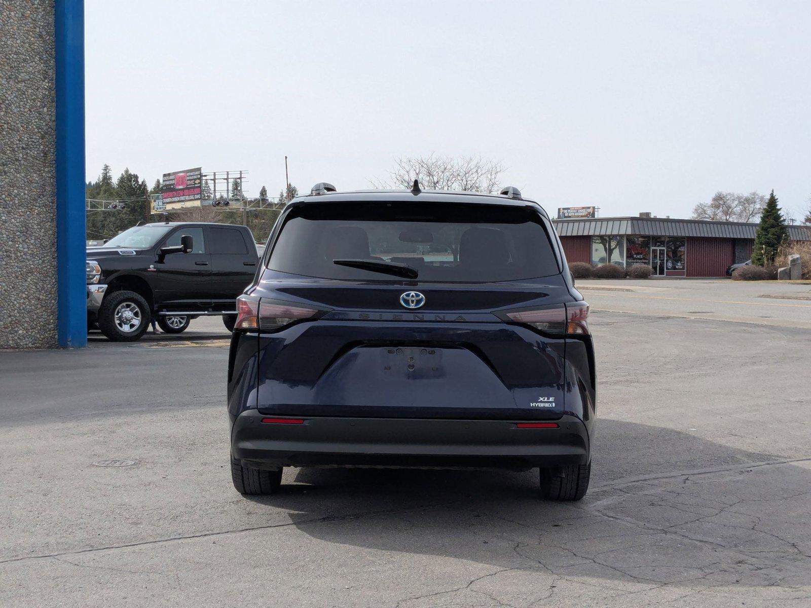 2023 Toyota Sienna Vehicle Photo in Spokane Valley, WA 99212