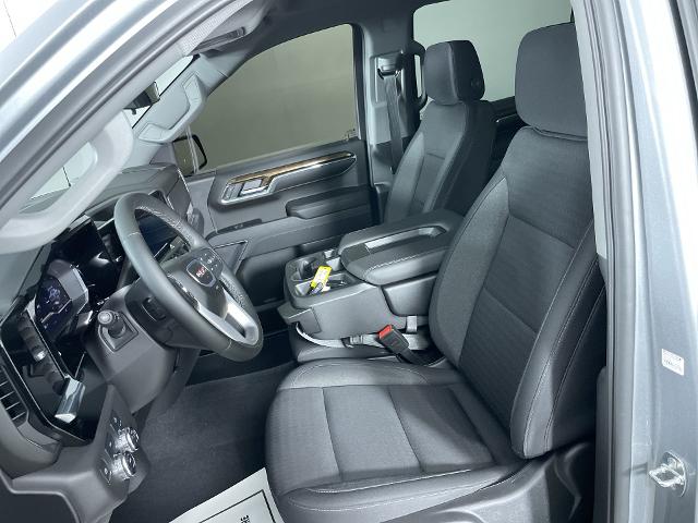 2024 GMC Sierra 1500 Vehicle Photo in GILBERT, AZ 85297-0402