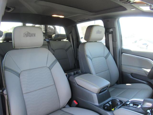 2025 Chevrolet Colorado Vehicle Photo in LEESBURG, FL 34788-4022