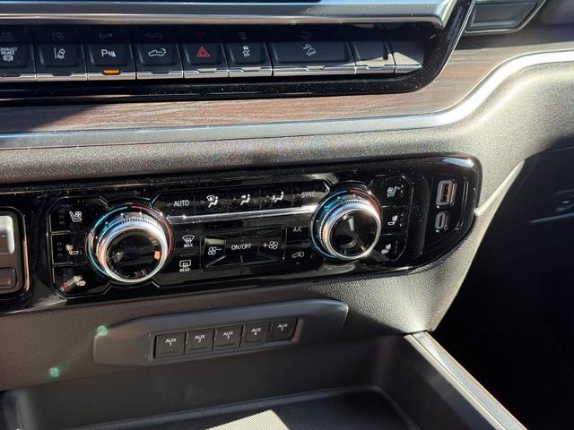 2025 GMC Sierra 2500 HD Vehicle Photo in COLUMBIA, MO 65203-3903