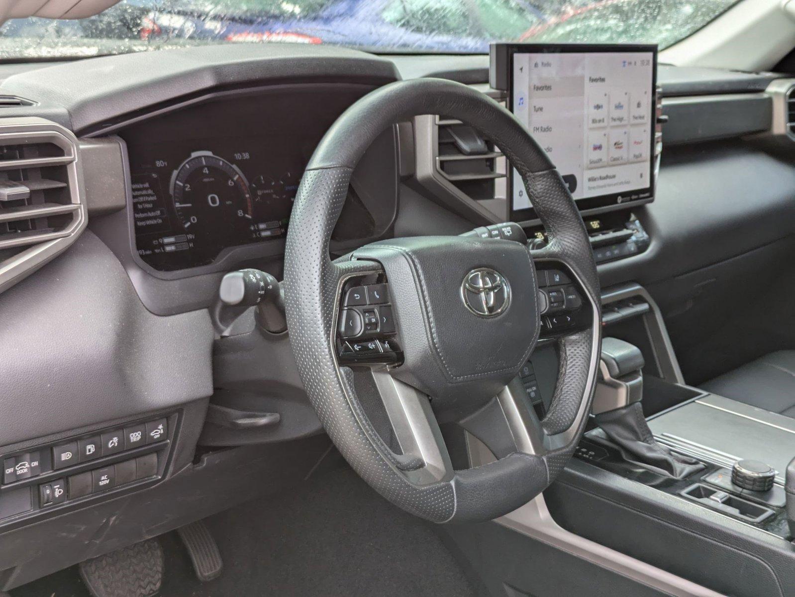 2023 Toyota Sequoia Vehicle Photo in Tampa, FL 33614