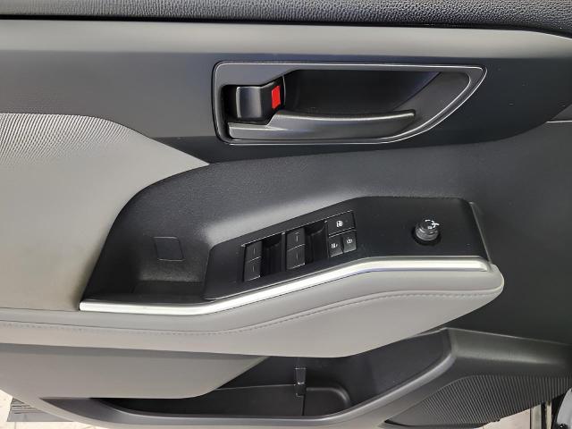 2022 Toyota Highlander Vehicle Photo in Oshkosh, WI 54904